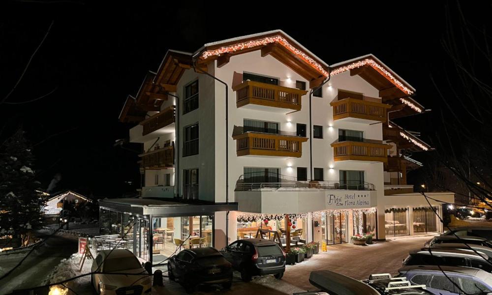 Hotel Flora Alpina Campitello di Fassa Exterior photo